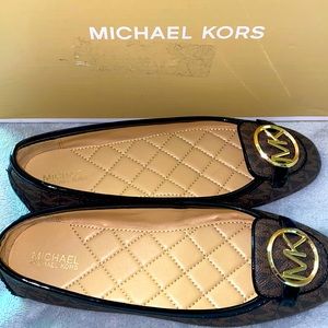 NEW Michael Kors Flats